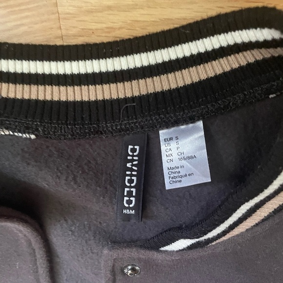 H&M Women’s Baseball Jacket Size Small - Picture 2 of 2